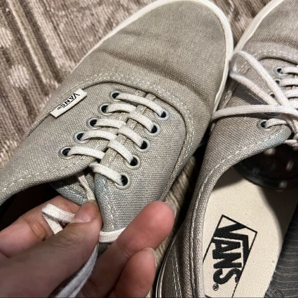 Vans Off The Wall Unisex Classic Grey Sneakers - Picture 6 of 9